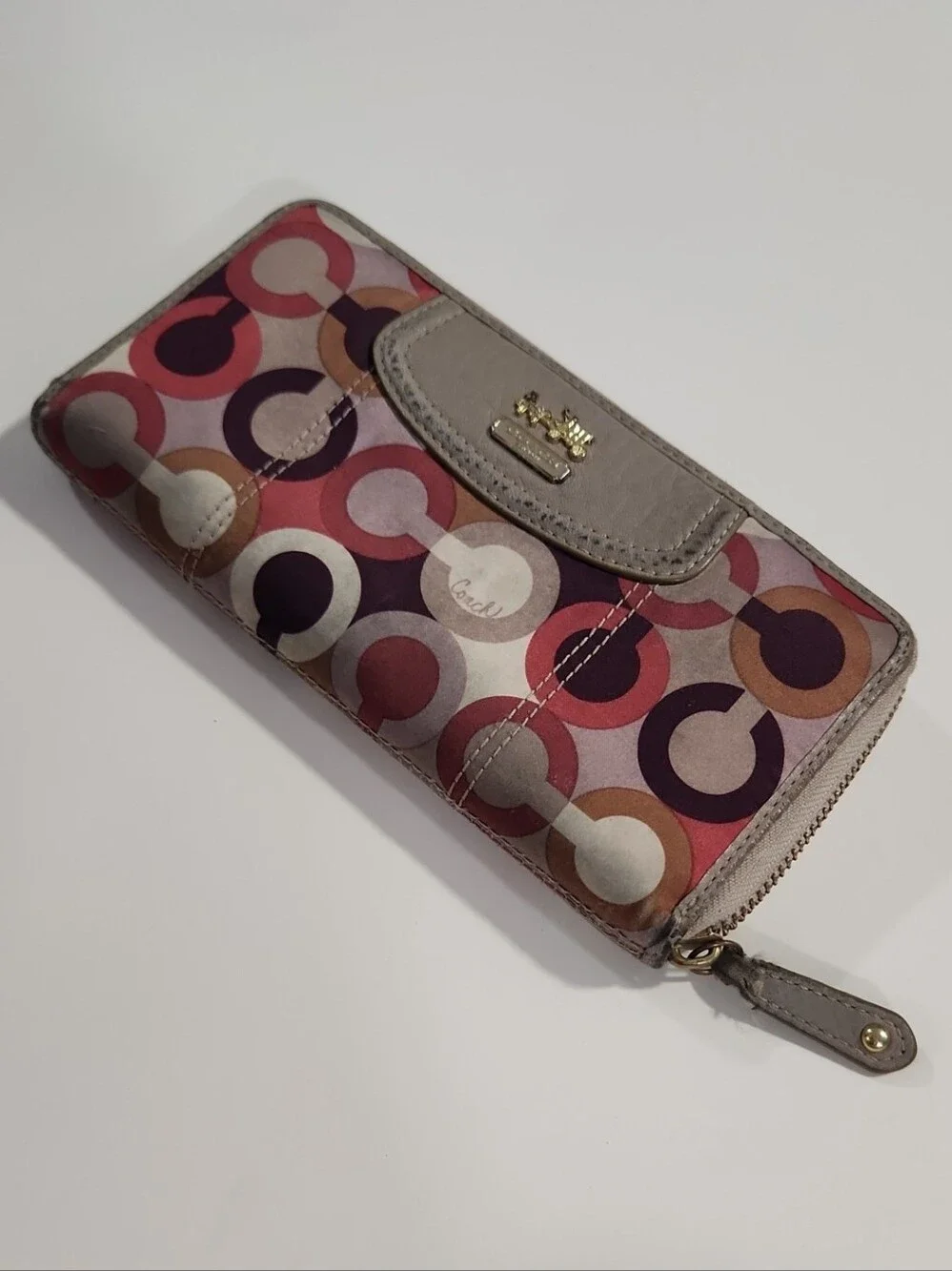 Coach POPPY Ziparound REHAB Wallet Well Loved